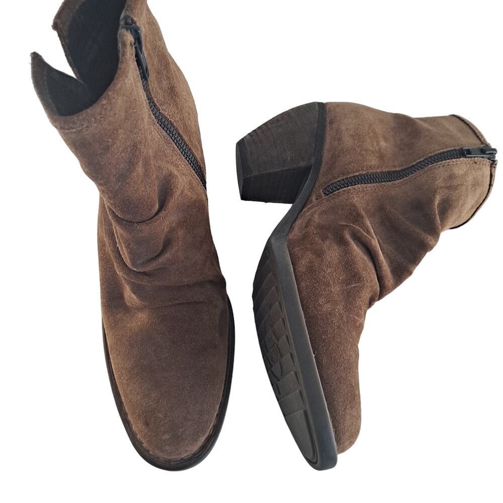 Western Slouchy Suede Cowboy Ankle Boots Born Sz 8 Brown Retro Rugged Distressed